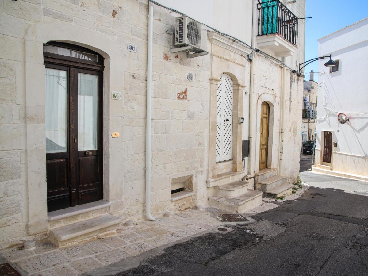 Domus Petra 96 Apartment Ceglie Messapica Exterior photo